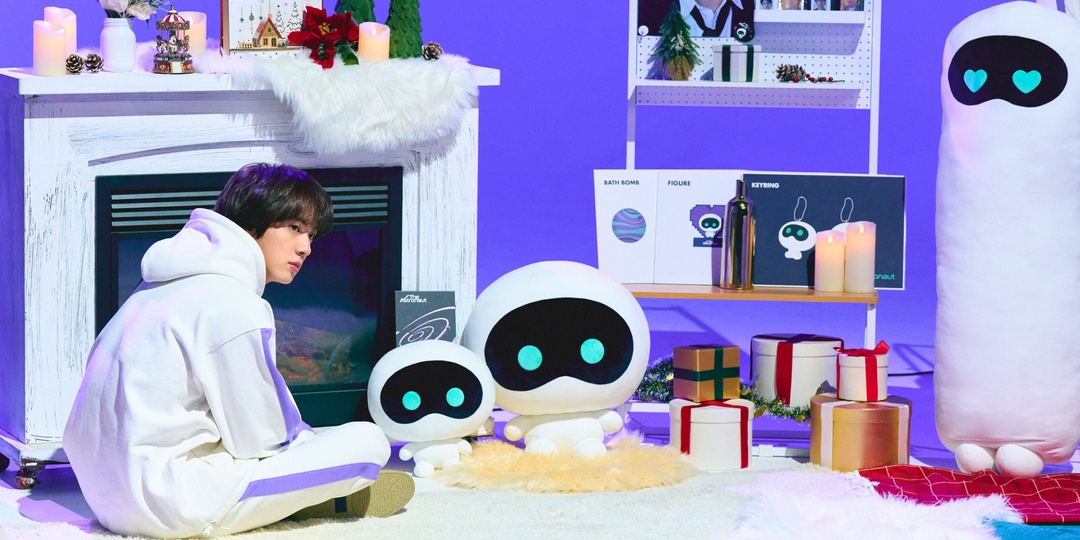 JIN The Astronaut Wootteo ぬいぐるみキーリングポスター BTS' Jin unveils 'The Astronaut' merch line starring Wootteo